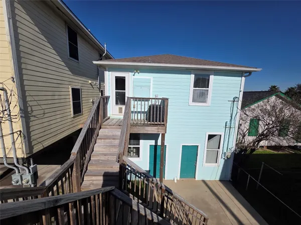 $1,475 | 5617 Avenue R 1/2, Galveston, TX 77551