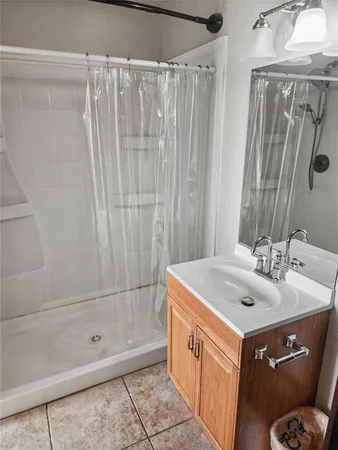 $1,395 | 5617 Avenue R 1/2, Galveston, TX 77551