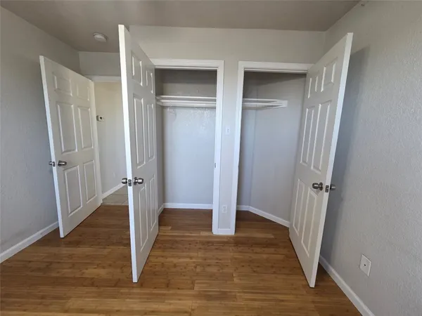 $1,475 | 5617 Avenue R 1/2, Galveston, TX 77551