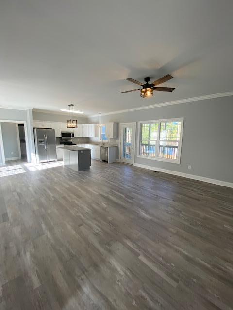 167 Kenric Point Rockingham, NC 28379 - Photo 3 of 28 Living Room