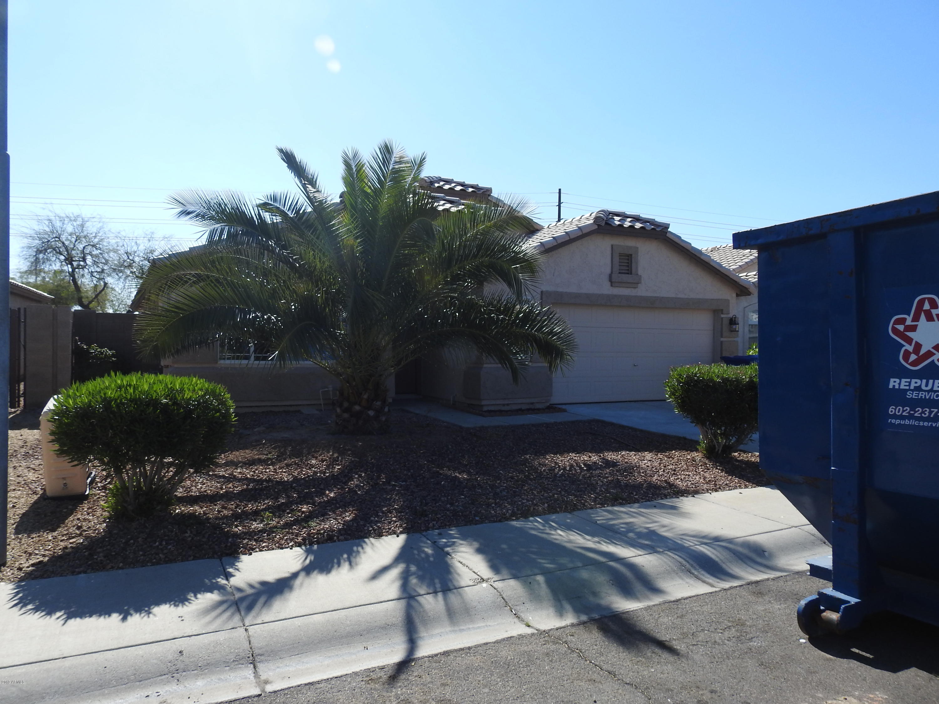 10909 West Almeria Road Avondale, AZ 85392 - Photo 16 of 31 DSCN9984