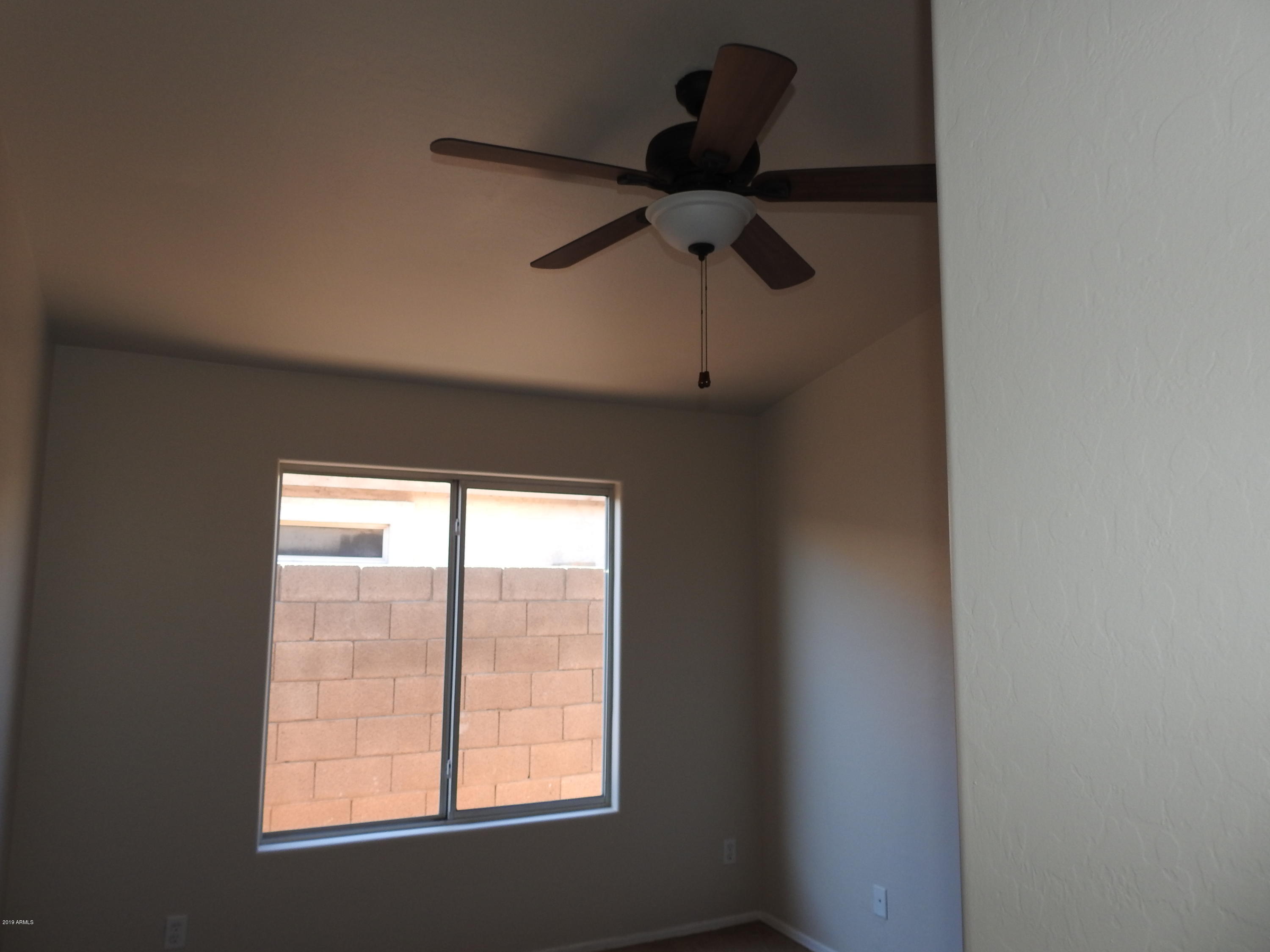 10909 West Almeria Road Avondale, AZ 85392 - Photo 3 of 31 DSCN0002