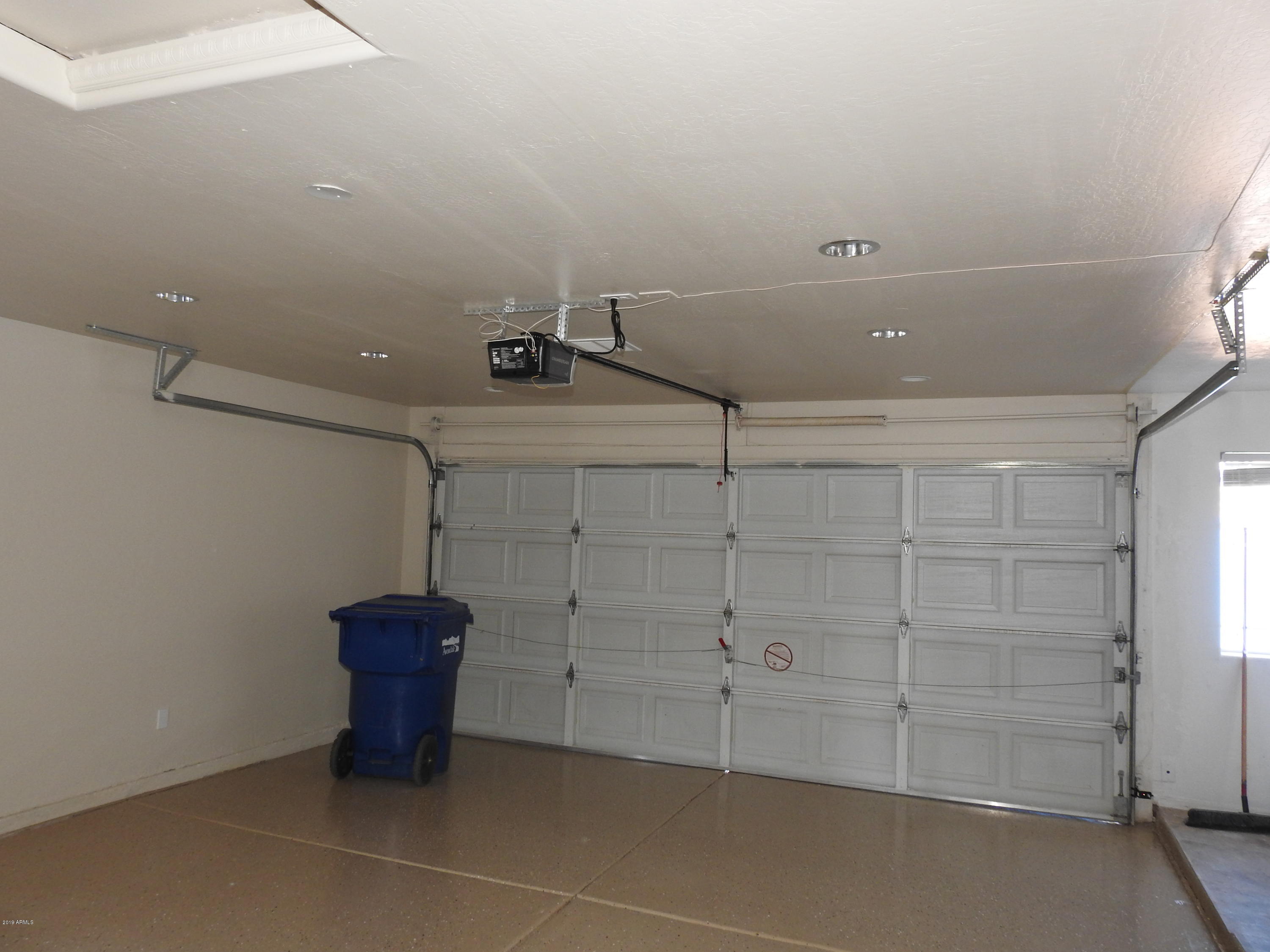10909 West Almeria Road Avondale, AZ 85392 - Photo 7 of 31 DSCN0006
