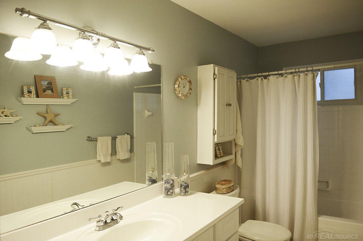 3888 Orchardview Avenue Rochester Hills, MI 48307 - Photo 10 of 17
