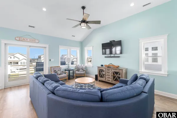 $1,599,995 | 4616 Lindbergh Avenue, Kitty Hawk, NC 27949