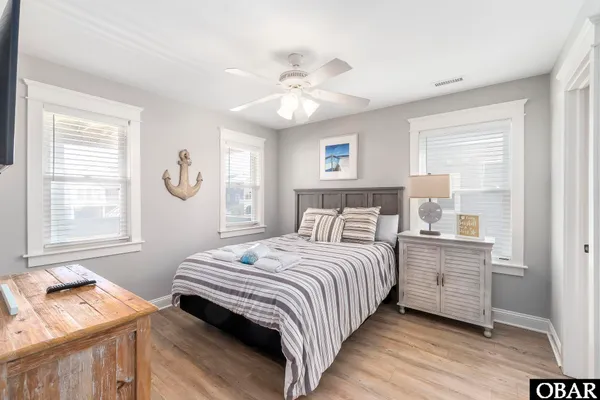 $1,599,995 | 4616 Lindbergh Avenue, Kitty Hawk, NC 27949