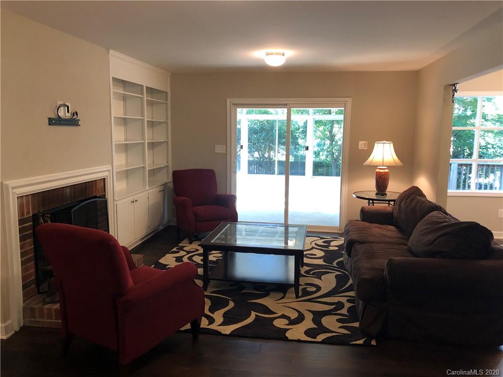 8219 Prince George Road Charlotte, NC 28210 - Photo 3 of 23 Gallery Image 3