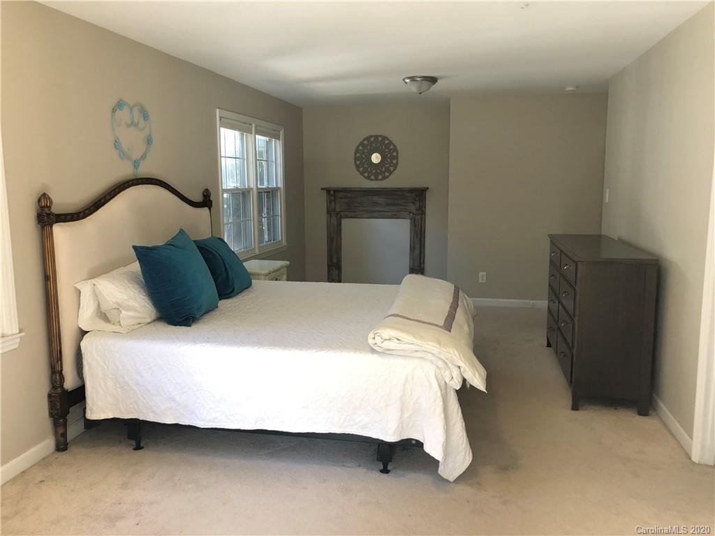 8219 Prince George Road Charlotte, NC 28210 - Photo 9 of 23 Gallery Image 9