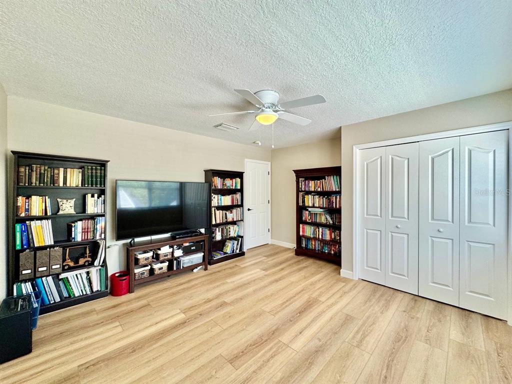 18711 Chaville Road Lutz, FL 33558 - Photo 52 of 72