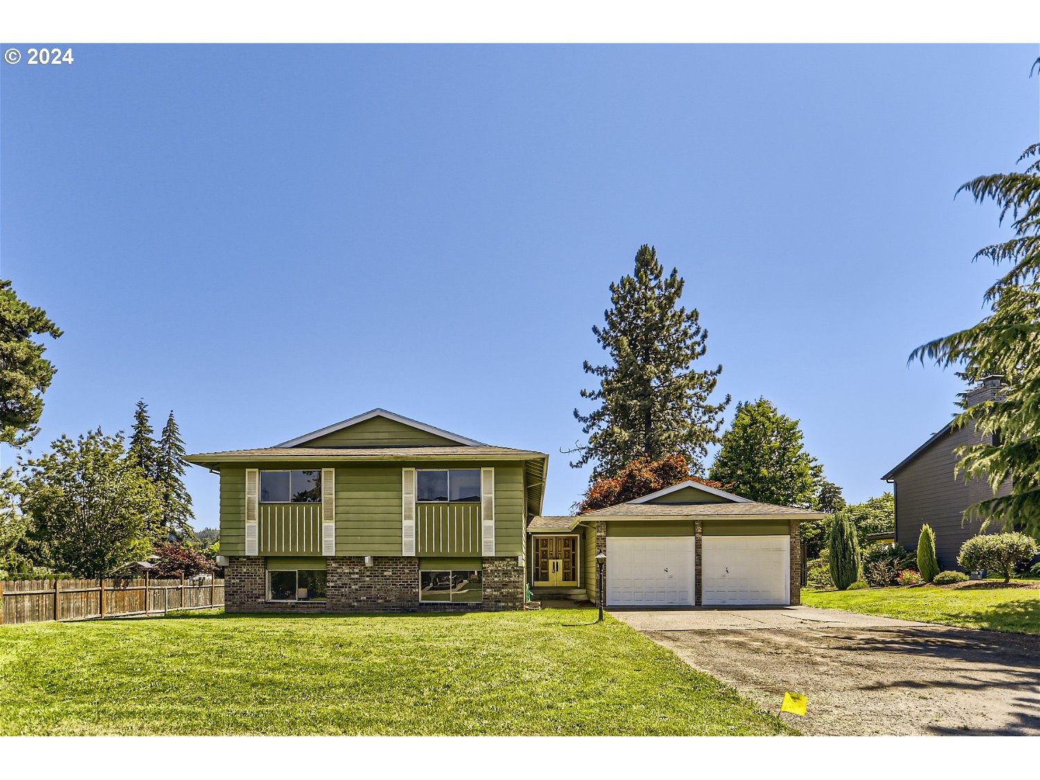 17100 Southeast Hagen Road Happy Valley, OR 97086 - Photo 2 of 27 Gallery Image 2