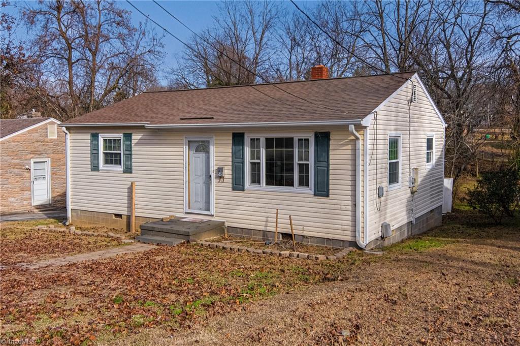 513 Ridgecrest Drive High Point, NC 27262 - Photo 2 of 25