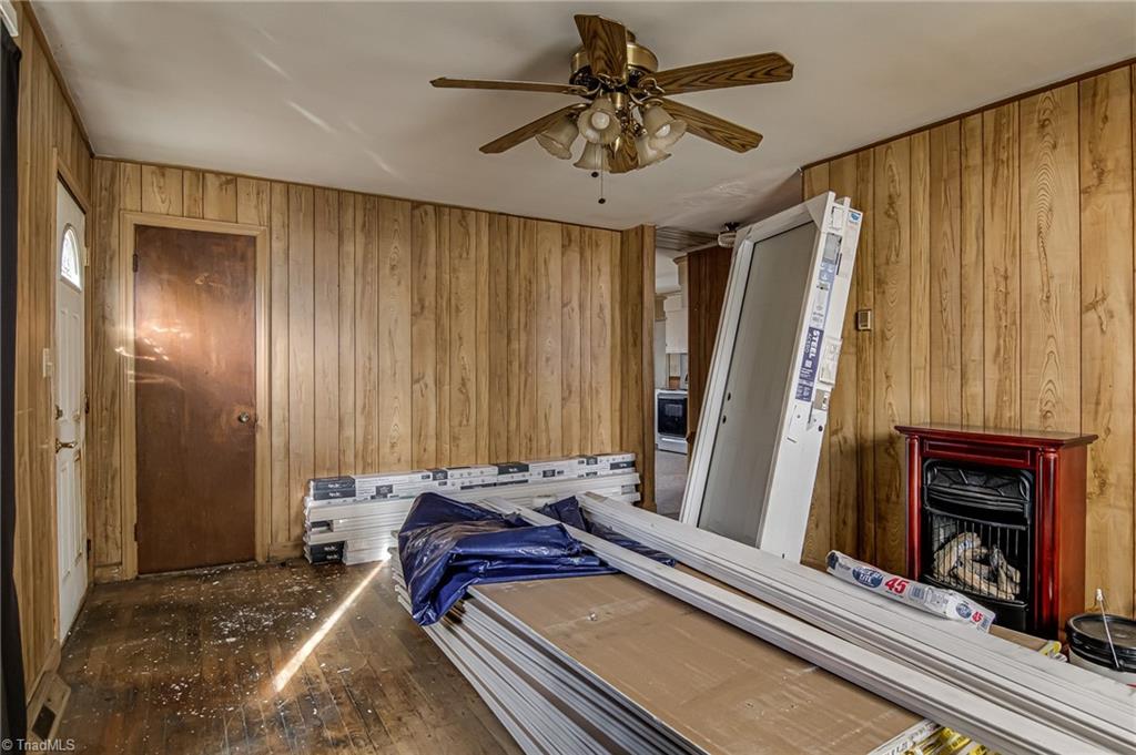 513 Ridgecrest Drive High Point, NC 27262 - Photo 8 of 25