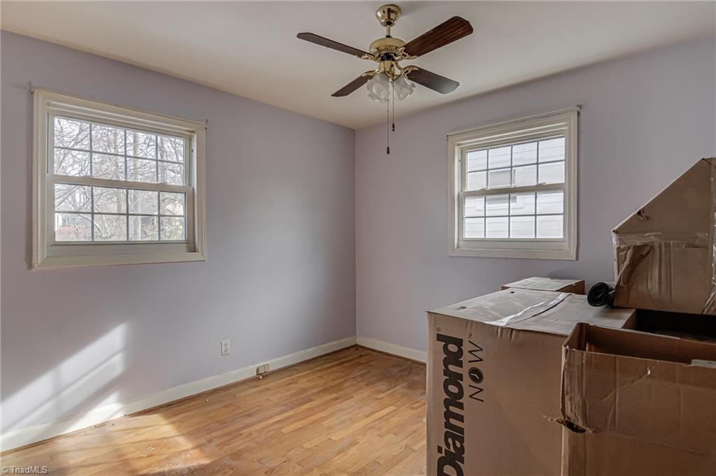 513 Ridgecrest Drive High Point, NC 27262 - Photo 10 of 25