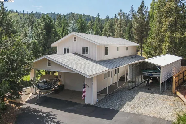 $390,000 | 250 Mary Avenue, Trinity Center, CA 96091