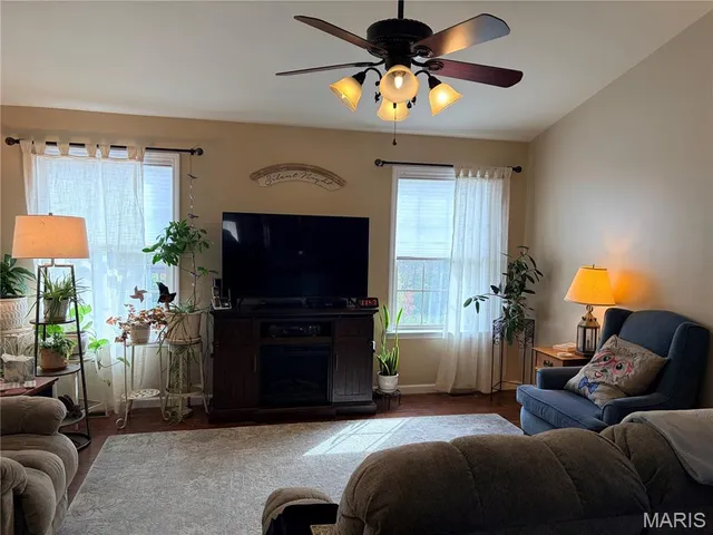 $349,000 | 316 Holtgrewe Farms Loop, Washington, MO 63090