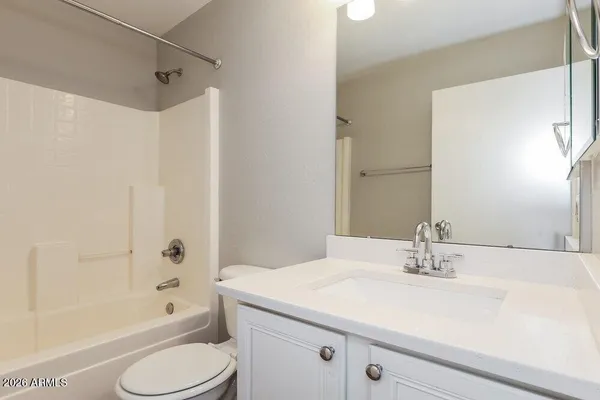 $2,060 | 7592 West Marlette Avenue, Glendale, AZ 85303