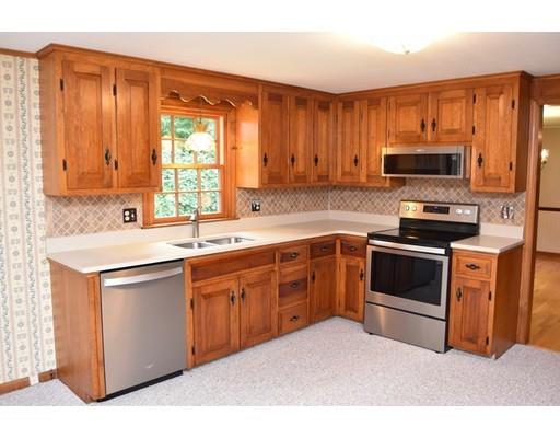 109 Robinson Road Palmer, MA 01069 - Photo 11 of 41