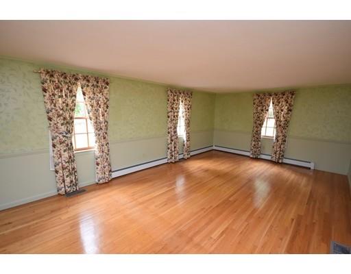 109 Robinson Road Palmer, MA 01069 - Photo 6 of 41