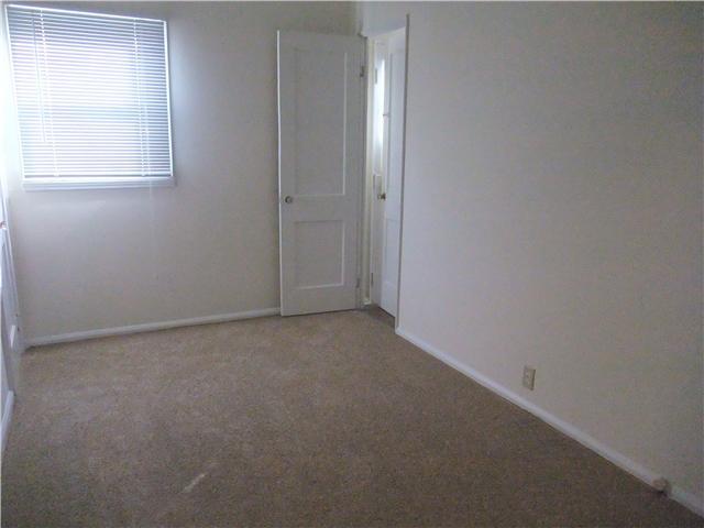 402 Derrer Road Columbus, OH 43204 - Photo 8 of 11 Gallery Image 8