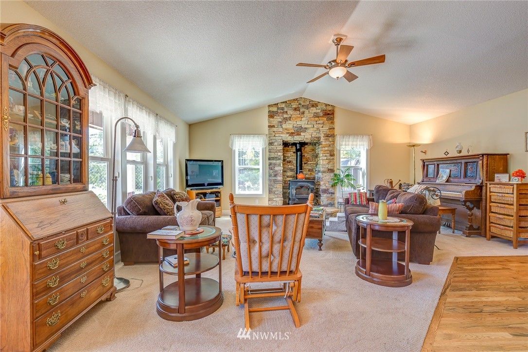 1825 Tower Road Castle Rock, WA 98611 - Photo 17 of 25 Gallery Image 17