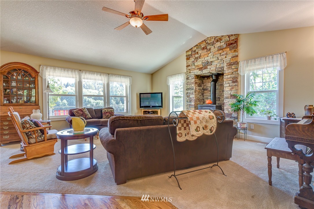 1825 Tower Road Castle Rock, WA 98611 - Photo 18 of 25 Gallery Image 18