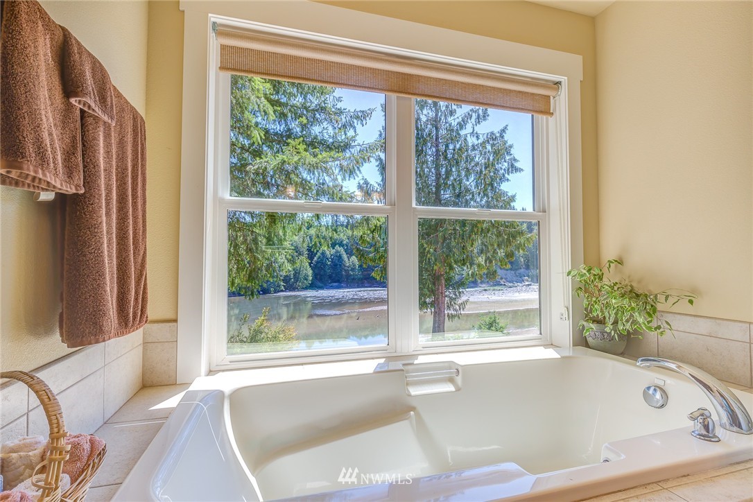 1825 Tower Road Castle Rock, WA 98611 - Photo 20 of 25 Gallery Image 20