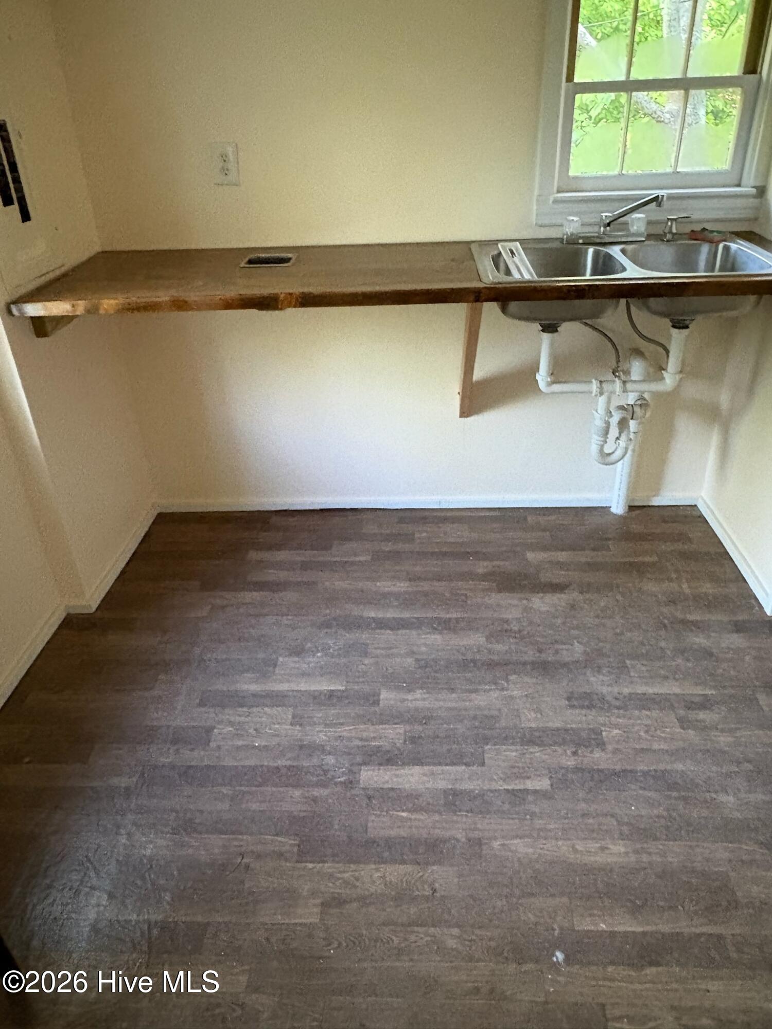 4076 Cherry Grove Road Cerro Gordo, NC 28430 - Photo 13 of 15 Room