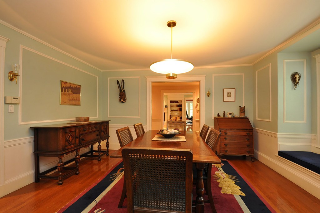 8 Lee Road Newton, MA 02467 - Photo 5 of 16