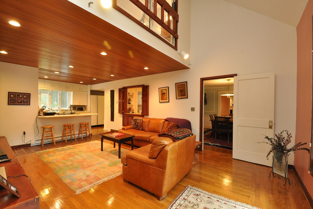 8 Lee Road Newton, MA 02467 - Photo 8 of 16