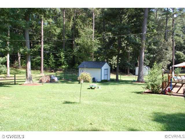 1126 Hybla Road North Chesterfield, VA 23236 - Photo 24 of 24 Yard/Garden