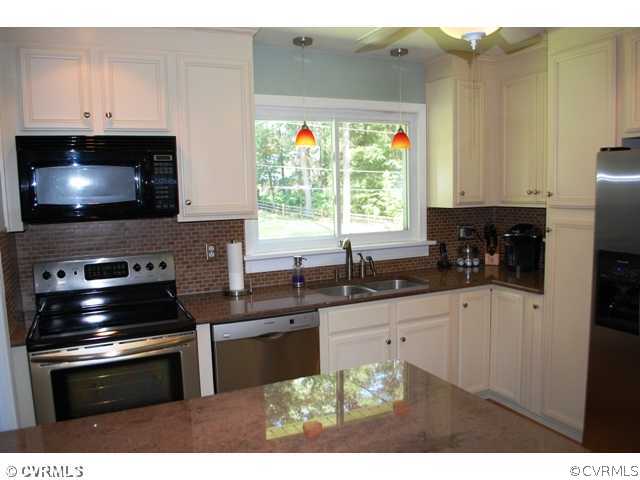 1126 Hybla Road North Chesterfield, VA 23236 - Photo 7 of 24 Kitchen