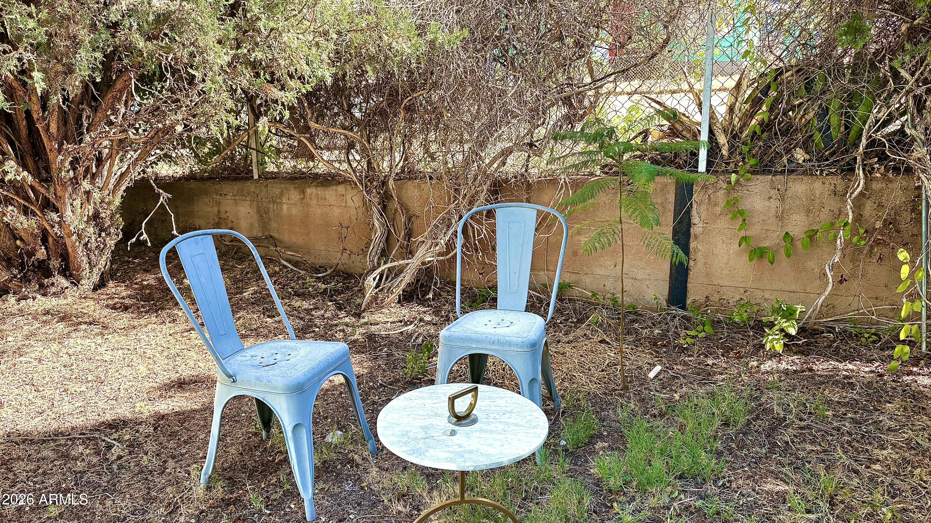 74 Neptune Avenue Bisbee, AZ 85603 - Photo 14 of 22 Sitting Area
