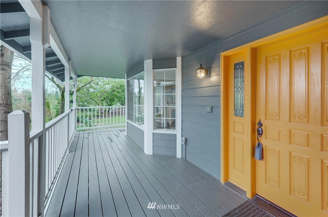 13955 Southeast 156th Street Renton, WA 98058 - Photo 3 of 25 Gallery Image 3