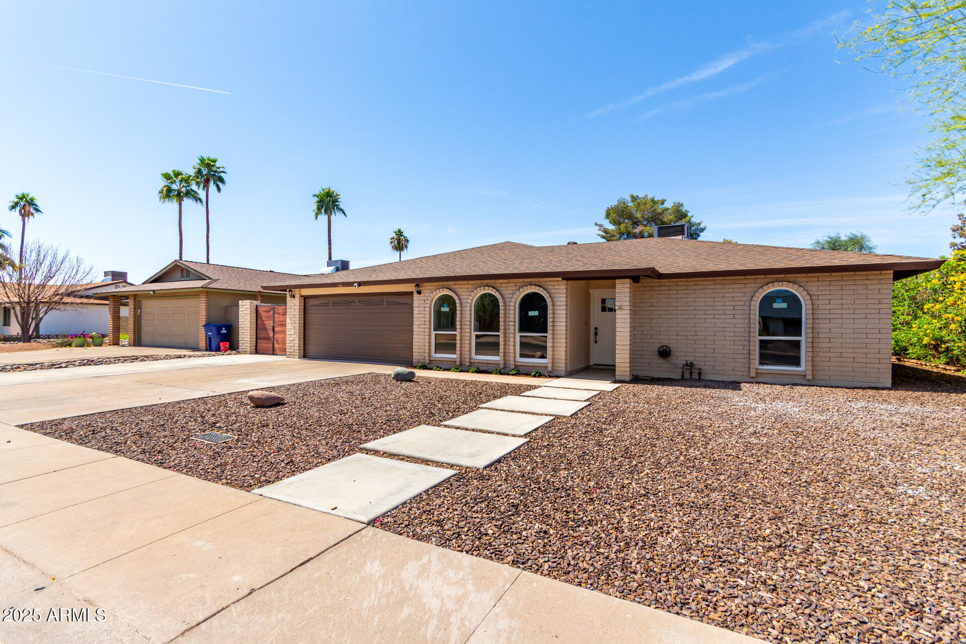 2416 South Evergreen Road Tempe, AZ 85282 - Photo 3 of 35 Front of House