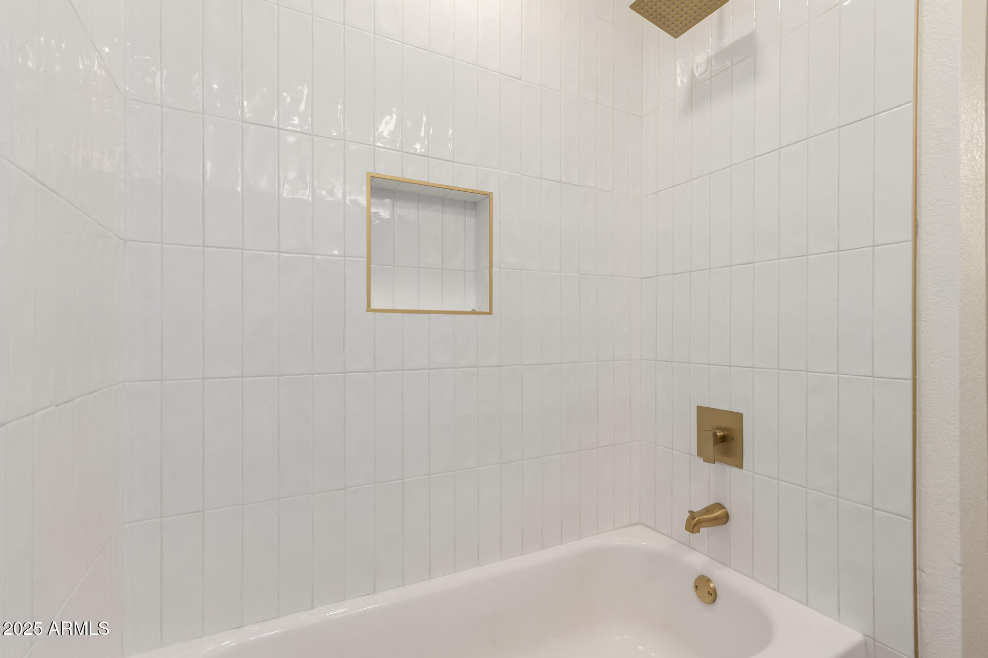 2416 South Evergreen Road Tempe, AZ 85282 - Photo 31 of 35 Bathroom 2