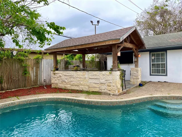 $360,000 | 8406 Glen Valley Drive, Houston, TX 77061