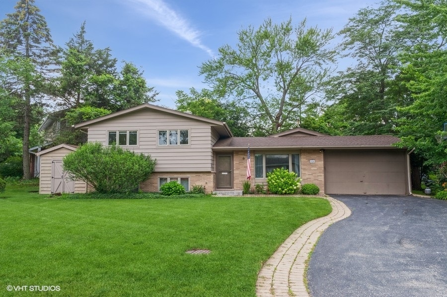 920 Midway Road Northbrook, IL 60062 - Photo 1 of 12