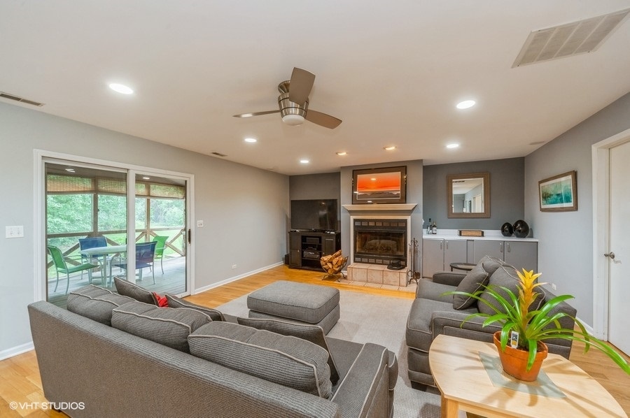 920 Midway Road Northbrook, IL 60062 - Photo 4 of 12