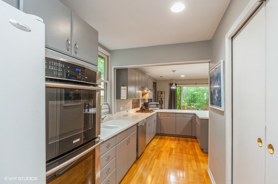 920 Midway Road Northbrook, IL 60062 - Photo 5 of 12