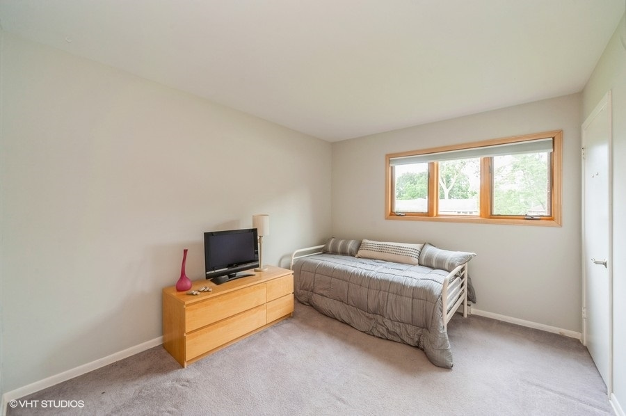 920 Midway Road Northbrook, IL 60062 - Photo 8 of 12