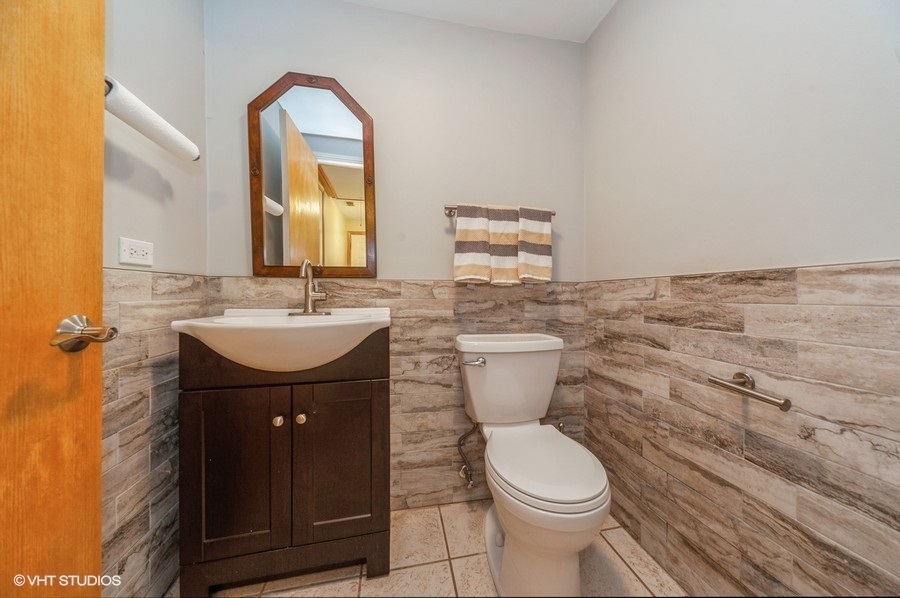 920 Midway Road Northbrook, IL 60062 - Photo 9 of 12