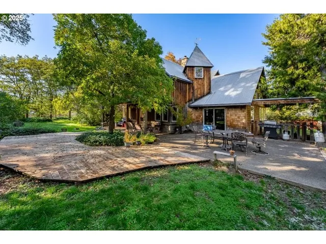 $1,100,000 | 6425 Lakeshore Drive, Selma, OR 97538