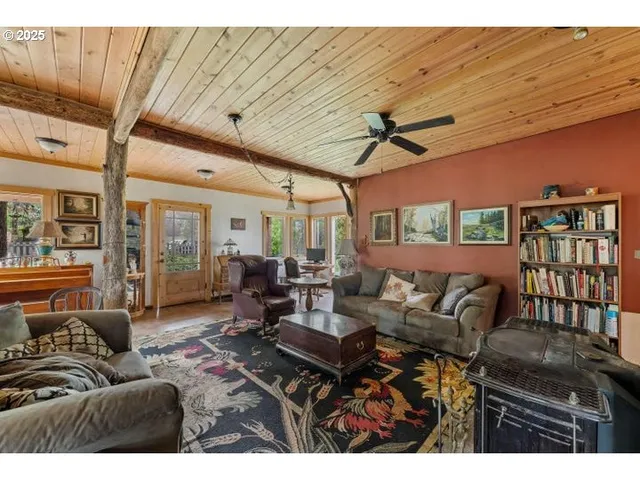 $1,100,000 | 6425 Lakeshore Drive, Selma, OR 97538