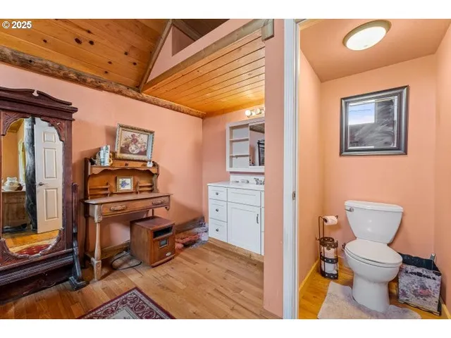 $1,100,000 | 6425 Lakeshore Drive, Selma, OR 97538