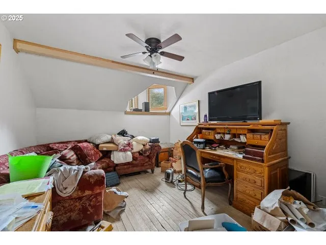 $1,100,000 | 6425 Lakeshore Drive, Selma, OR 97538