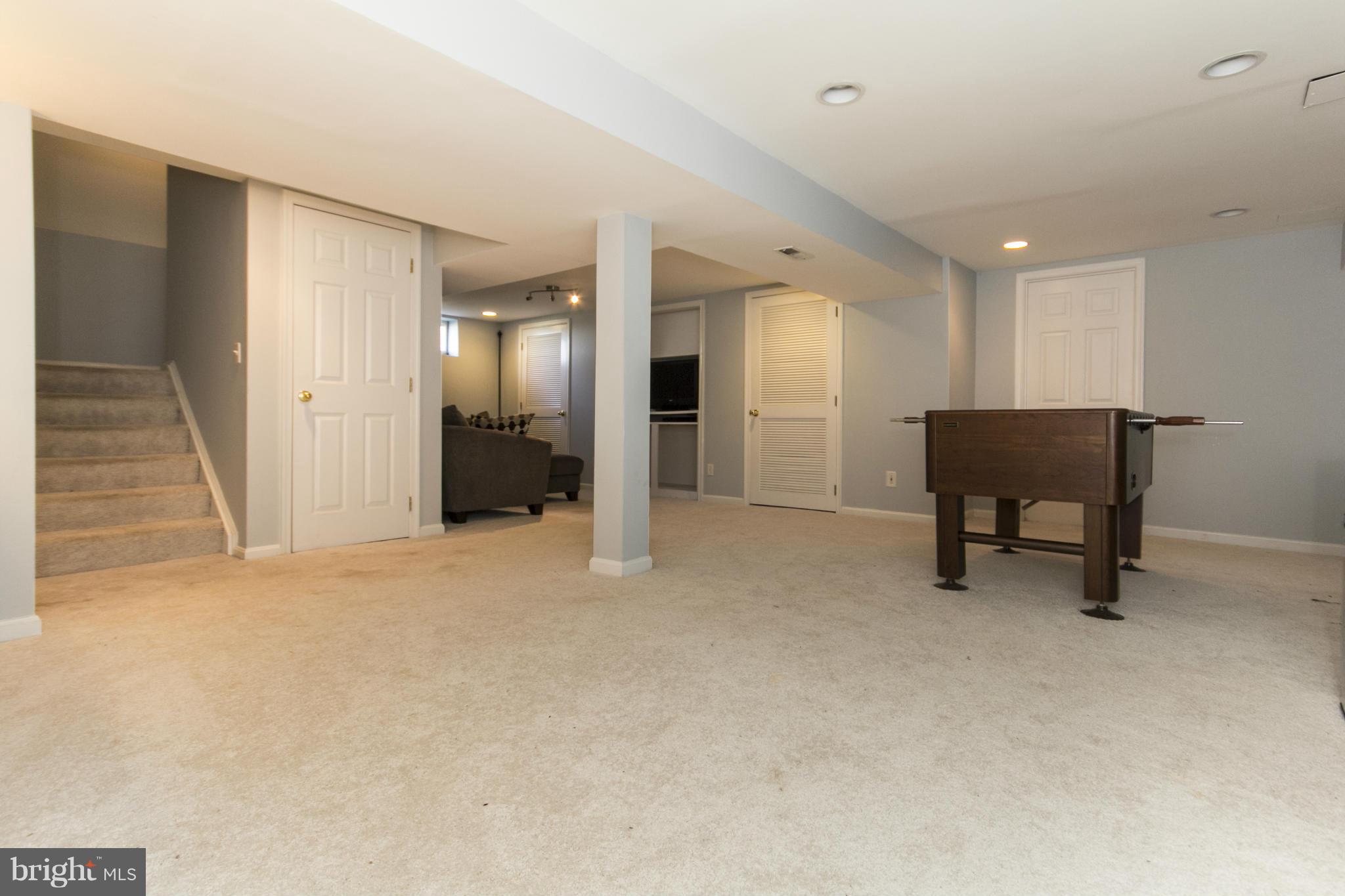 16200 Yeoho Road Sparks, MD 21152 - Photo 27 of 30 a view of a livingroom with furniture and a window