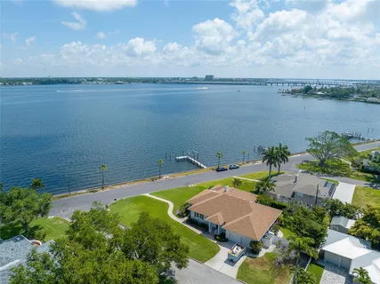 $899,000 | 2305 Riverview Boulevard, Bradenton, FL 34205