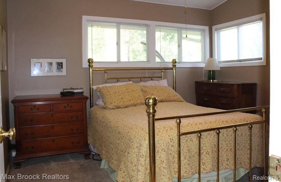 100 Kalhaven Road Rochester Hills, MI 48307 - Photo 19 of 36