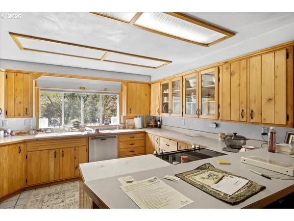 $595,000 | 5089 North Myrtle Road, Myrtle Creek, OR 97457