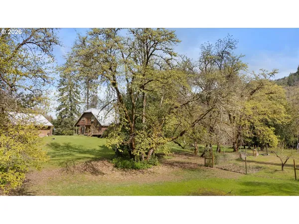 $595,000 | 5089 North Myrtle Road, Myrtle Creek, OR 97457